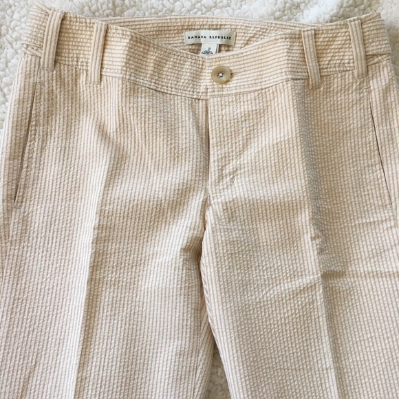 ⭐️4/$20⭐️ BR Cream Seersucker Pants - Picture 1 of 8